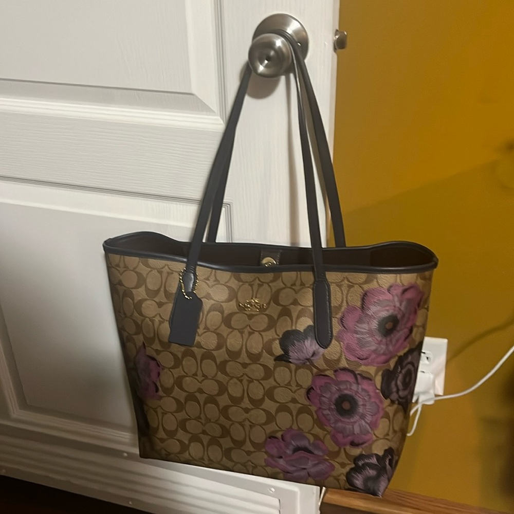 Coach tote